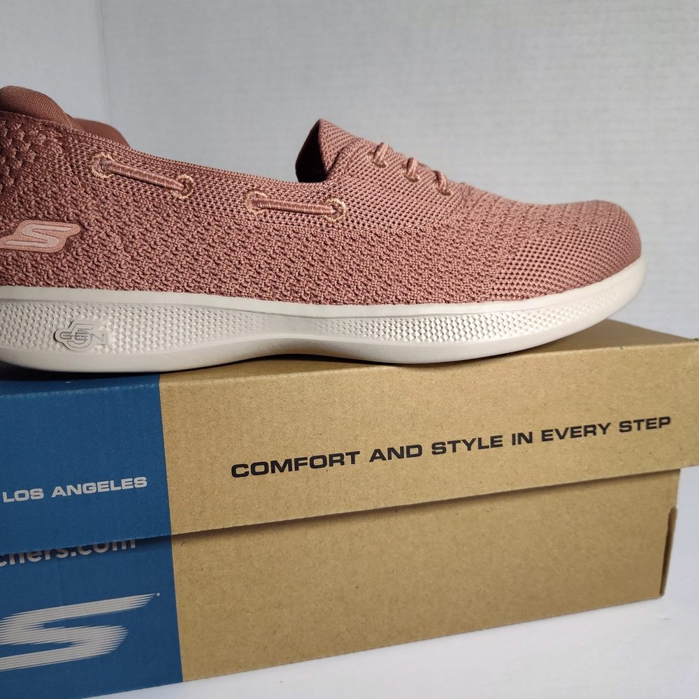 Skechers Men's Pink Knit Sneakers